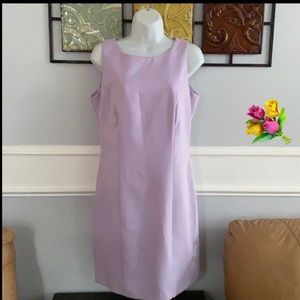 Vany Sleeveless Crepe Sheath Dress sz 10 lavander